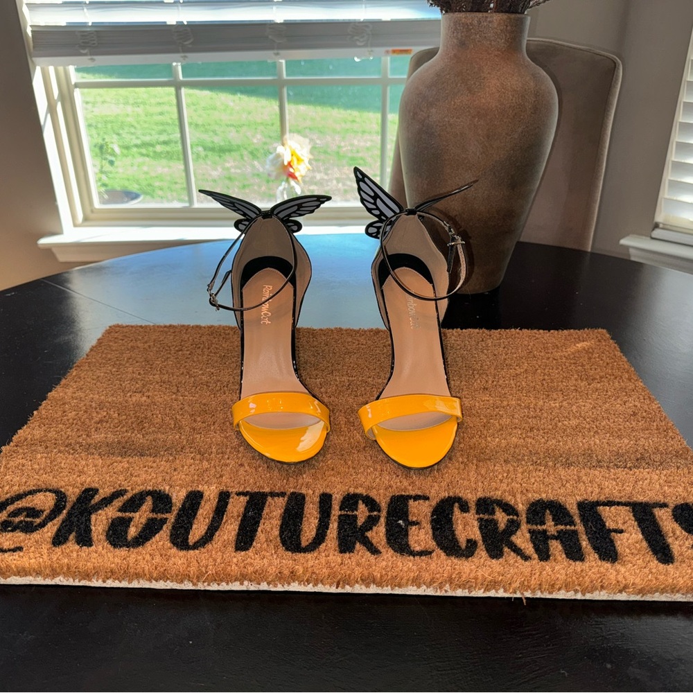 Brand New! Beautiful Butterfly Heels Rare!